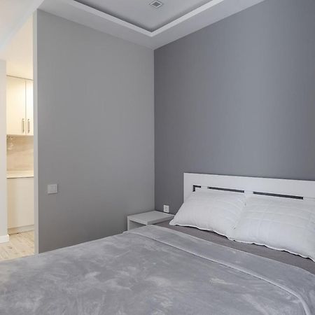 Green Line Apartment Mtsvane Kontskhi Bagian luar foto