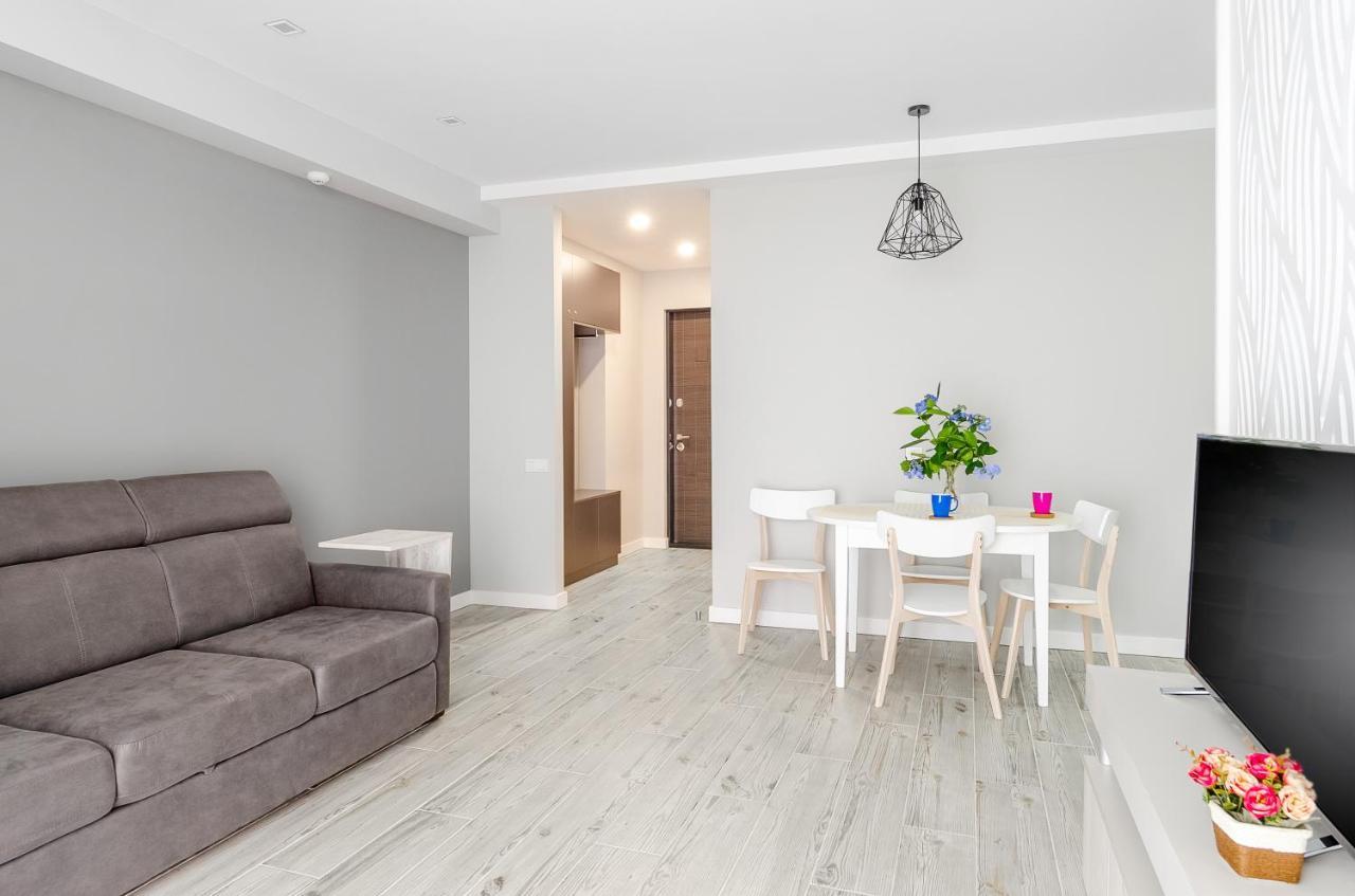 Green Line Apartment Mtsvane Kontskhi Bagian luar foto