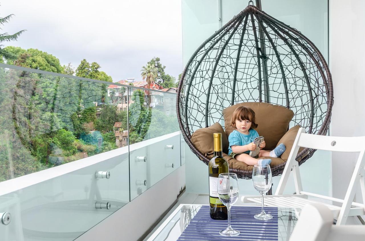 Green Line Apartment Mtsvane Kontskhi Bagian luar foto