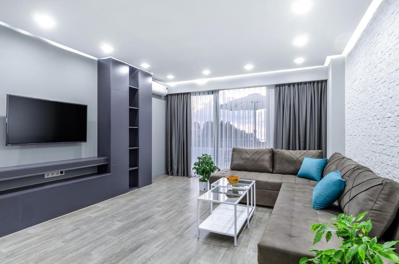 Green Line Apartment Mtsvane Kontskhi Bagian luar foto