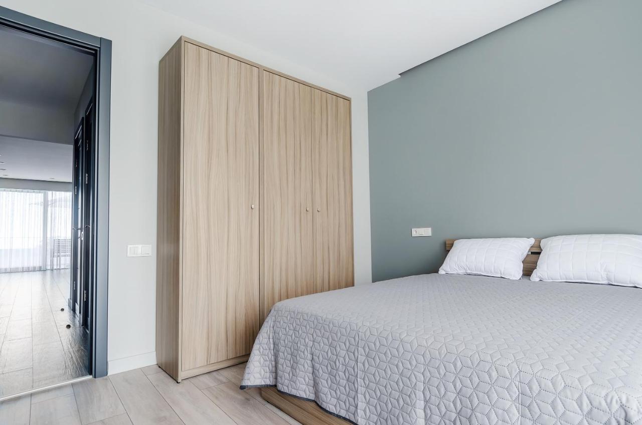 Green Line Apartment Mtsvane Kontskhi Bagian luar foto