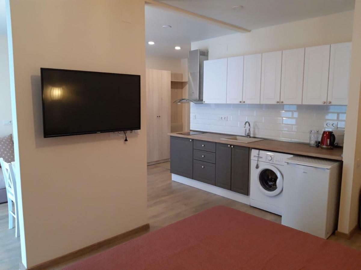 Green Line Apartment Mtsvane Kontskhi Bagian luar foto