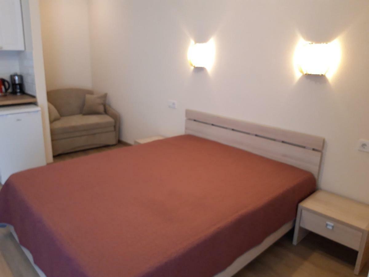 Green Line Apartment Mtsvane Kontskhi Bagian luar foto