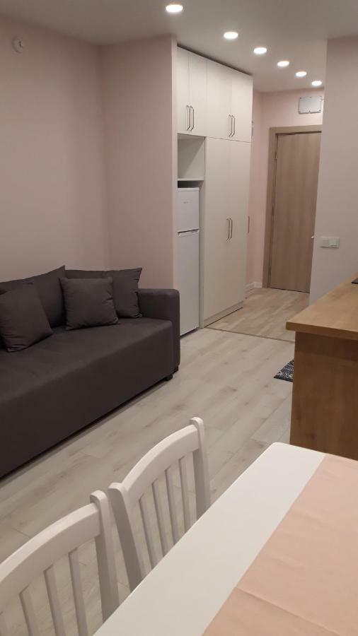 Green Line Apartment Mtsvane Kontskhi Bagian luar foto